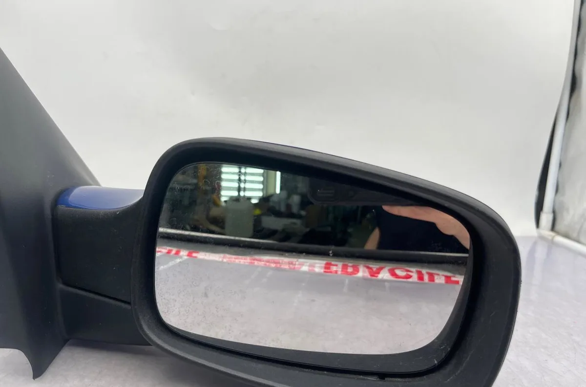 Retroviseur exterieur manuel droit RENAULT MEGANE 2 PHASE 2 occasion