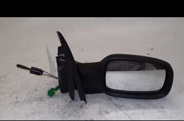 Retroviseur exterieur manuel droit Renault MEGANE II A trois volumes (LM0-1_) 1.5 dci (lm0f, lm0t, lm2b) (2003-2010) occ