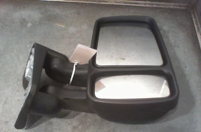 Retroviseur exterieur manuel droit RENAULT TRAFIC 1999 occasion