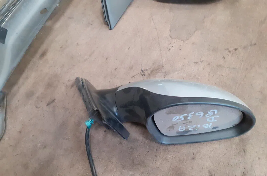 Retroviseur exterieur manuel droit Seat IBIZA III (6L1) 1.9 tdi (2002-2009) 5 portes occasion