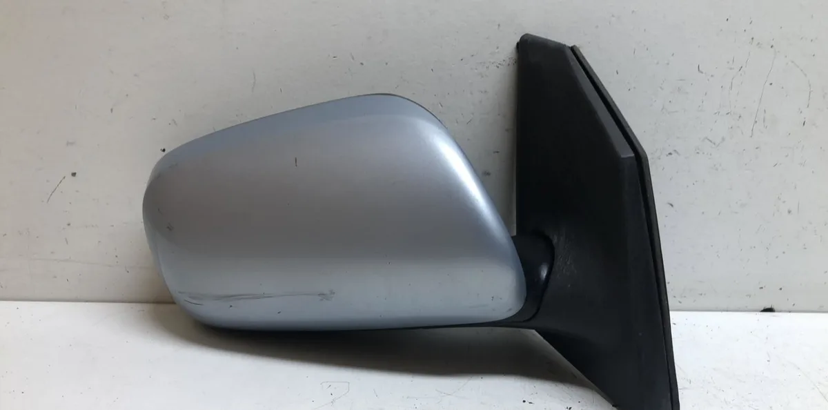 Retroviseur exterieur manuel droit Toyota COROLLA (_E12_) 1.4 d (nde120_) (2004-2007) 5 portes occasion