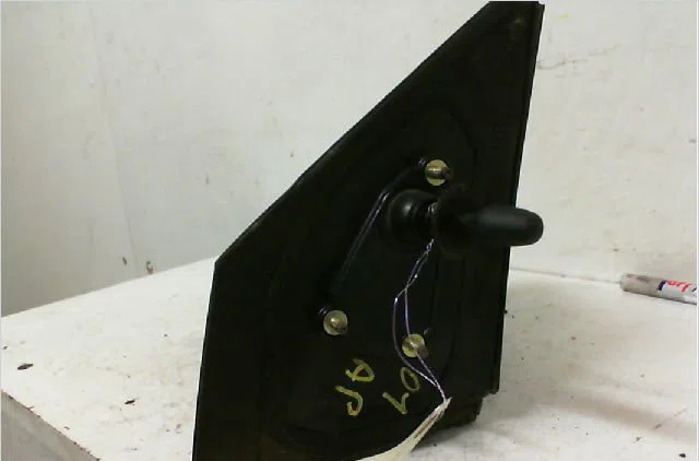Retroviseur exterieur manuel droit TOYOTA YARIS I Phase 1 04-1999--03-2003 85 VVTI occasion
