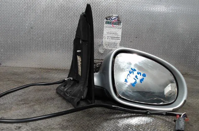Retroviseur exterieur manuel droit VOLKSWAGEN GOLF 5  GOLF 5 occasion