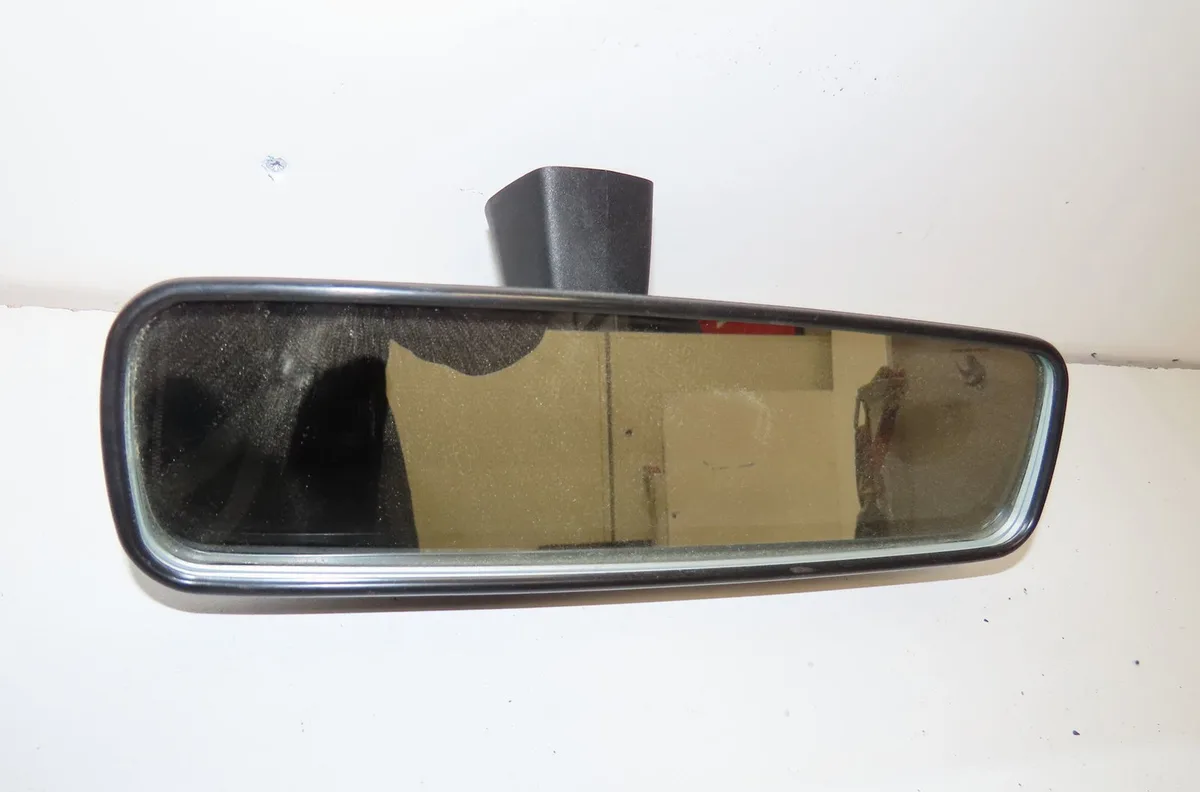 Retroviseur interieur Peugeot 208 I (CA_, CC_) 1.4 hdi (2012) 3 portes occasion