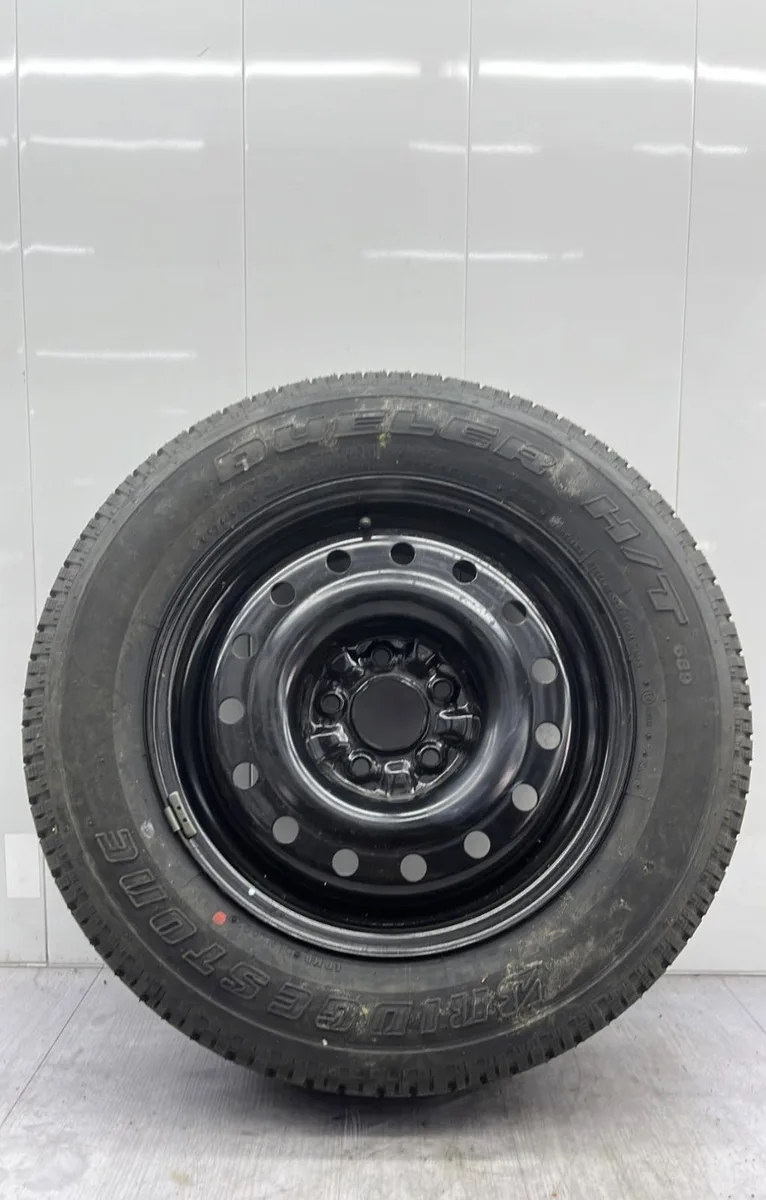 Roue de secours NISSAN T30 occasion