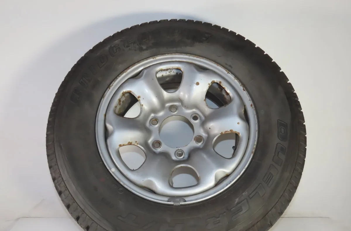 Roue de secours Nissan TERRANO II (R20) 2.7 tdi 4wd (1996-2007) occasion
