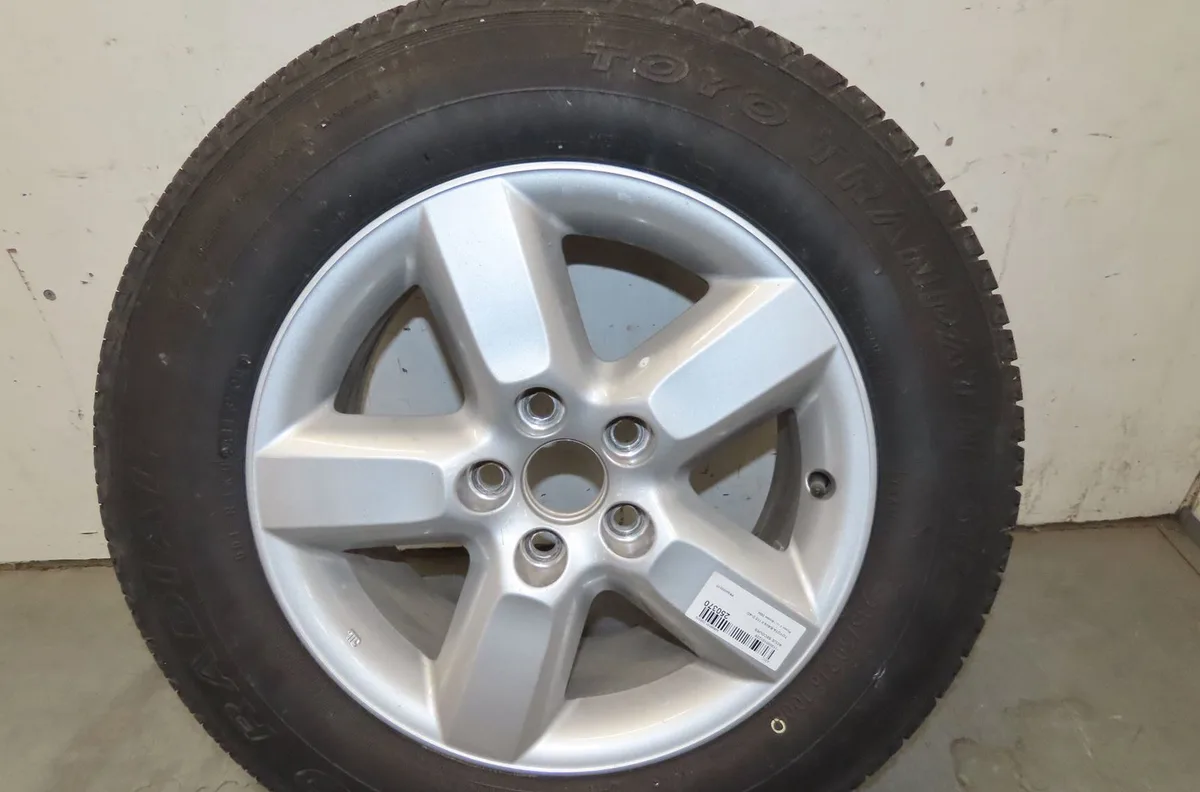 Roue de secours Toyota RAV 4 II (_A2_) 2.0 d 4wd (cla20_, cla21_) (2001-2005) occasion