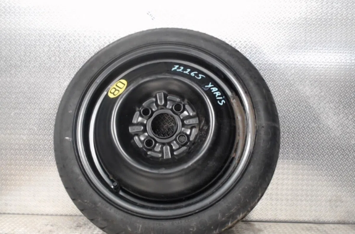 Roue de secours Toyota YARIS (_P1_) 1.0 (scp10_) (1999-2005) occasion