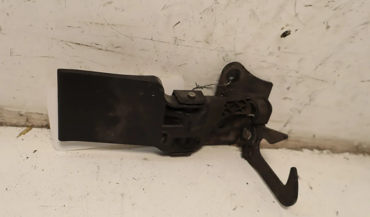 Serrure capot Audi Q3 (8UB, 8UG) 2.0 tdi (2011-2018) occasion