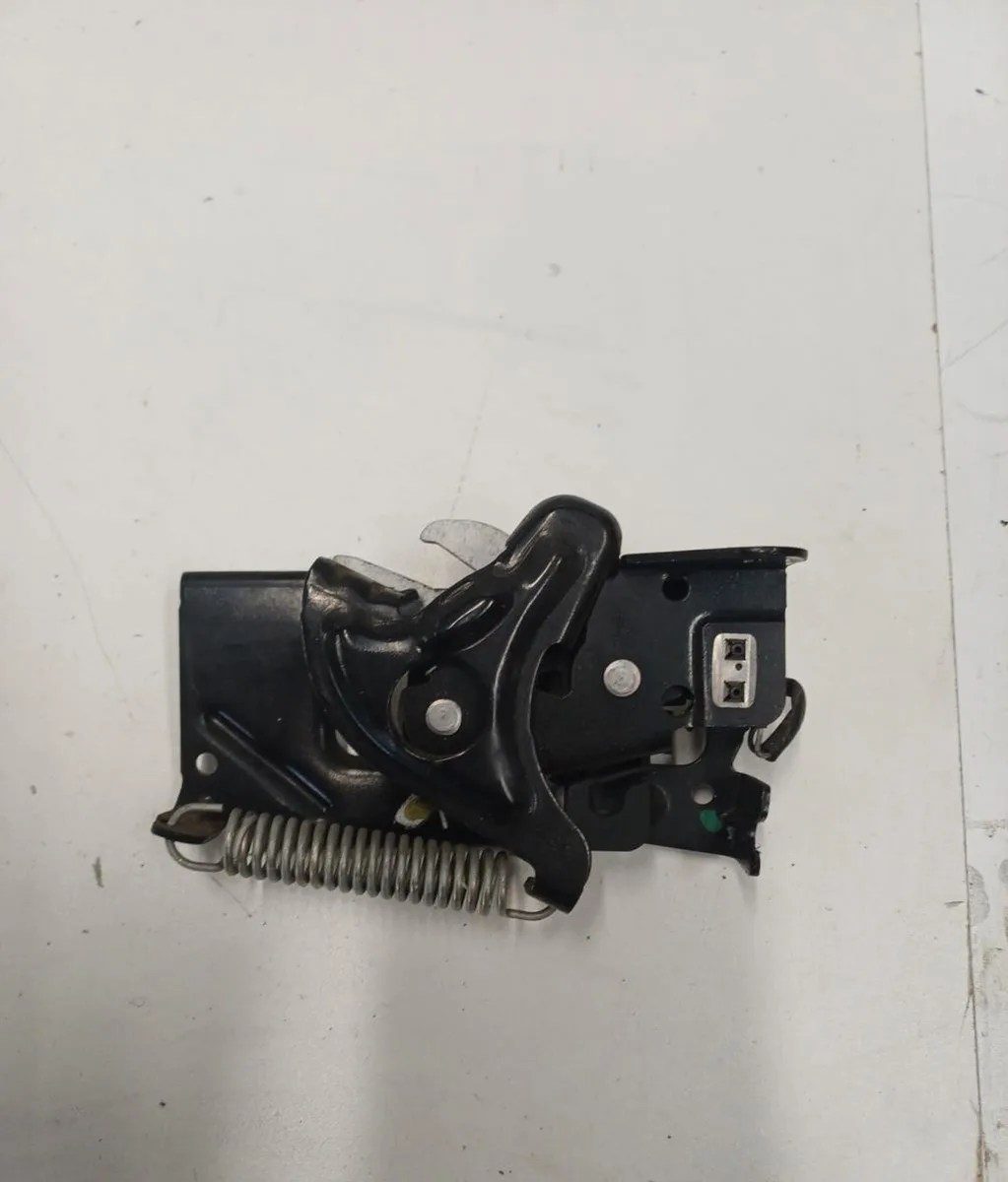 Serrure capot BMW SERIE 1 F20 PHASE 1 occasion
