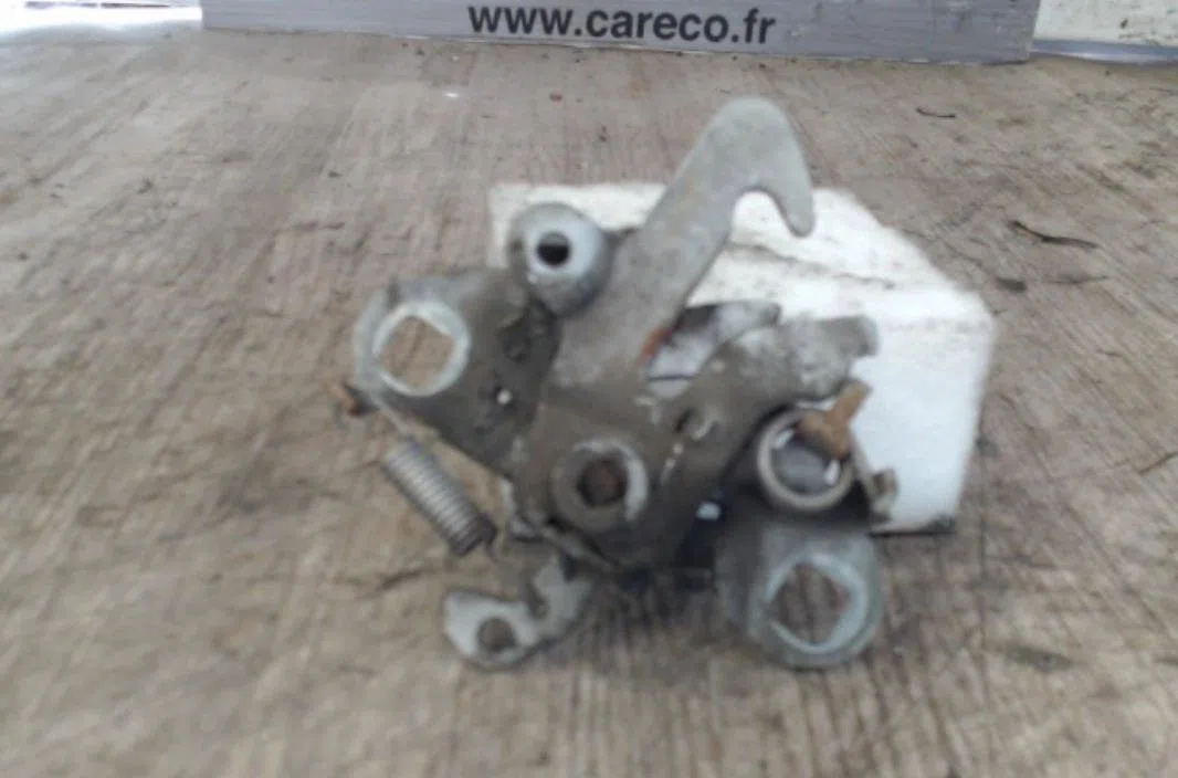 Serrure capot Citroen C8 (EA_, EB_) 2.0 hdi (2002) occasion