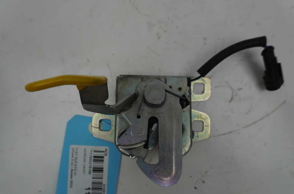 Serrure capot Fiat DUCATO Camionnette (250_) 140 multijet 2,2 d (2021) occasion