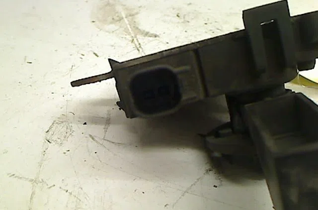 Serrure capot Ford FOCUS II (DA_, HCP, DP) 1.8 tdci (2005-2012) occasion