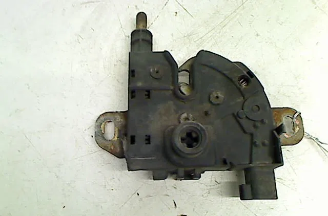 Serrure capot FORD FOCUS occasion