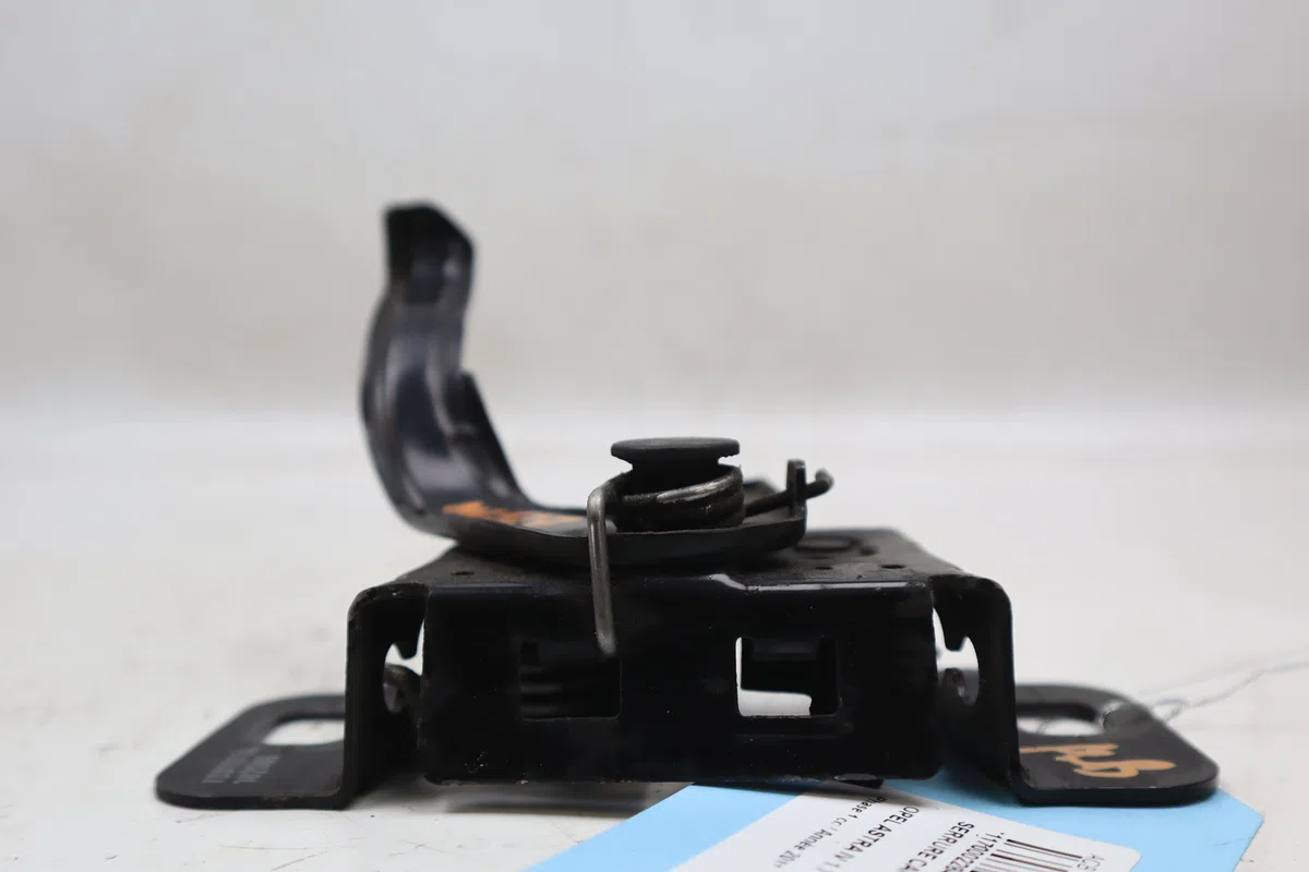 Serrure capot Opel ASTRA J (P10) 1.7 cdti (68) (2009-2015) occasion