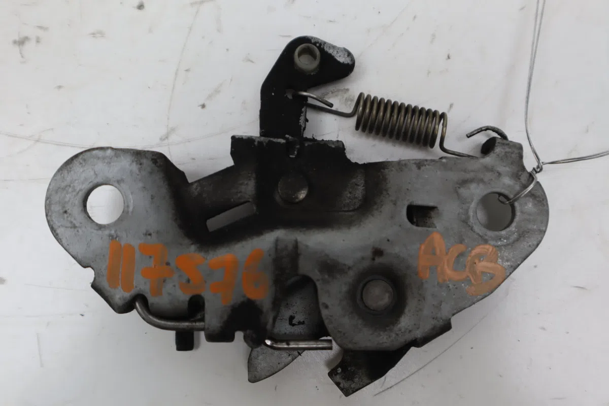 Serrure capot Peugeot 106 II (1A_, 1C_) 1.1 i (1996-2004) occasion