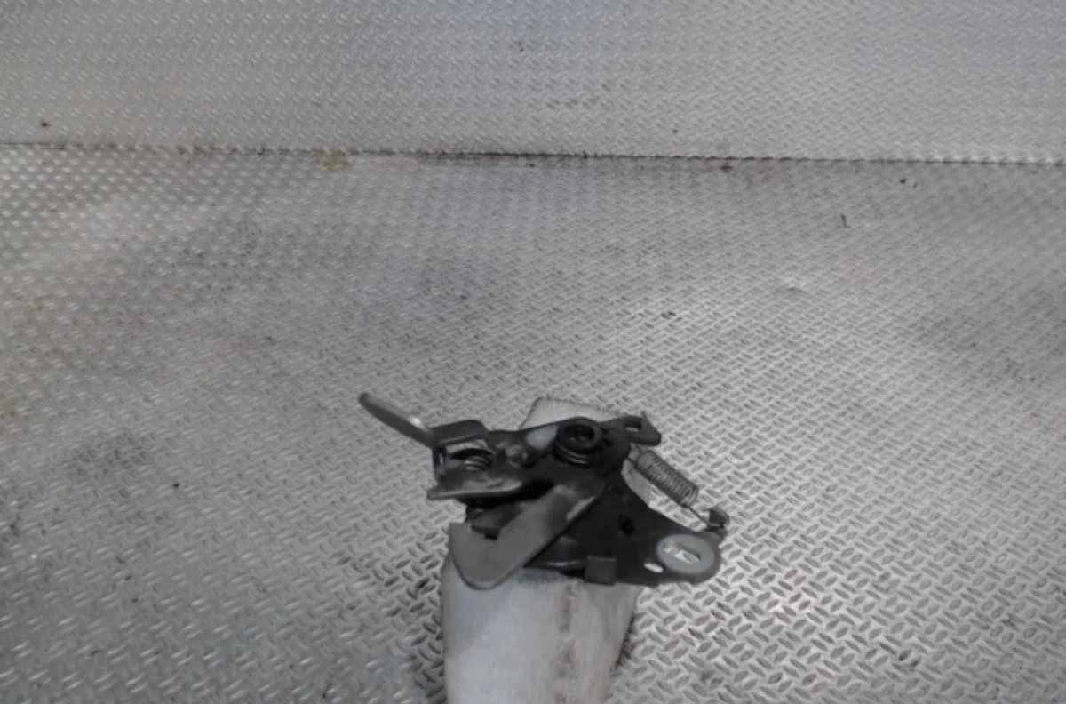 Serrure capot PEUGEOT EXPERT 2  EXPERT 2 occasion