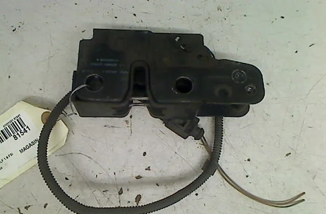 Serrure capot Volkswagen GOLF V (1K1) 1.6 fsi (2003-2008) occasion