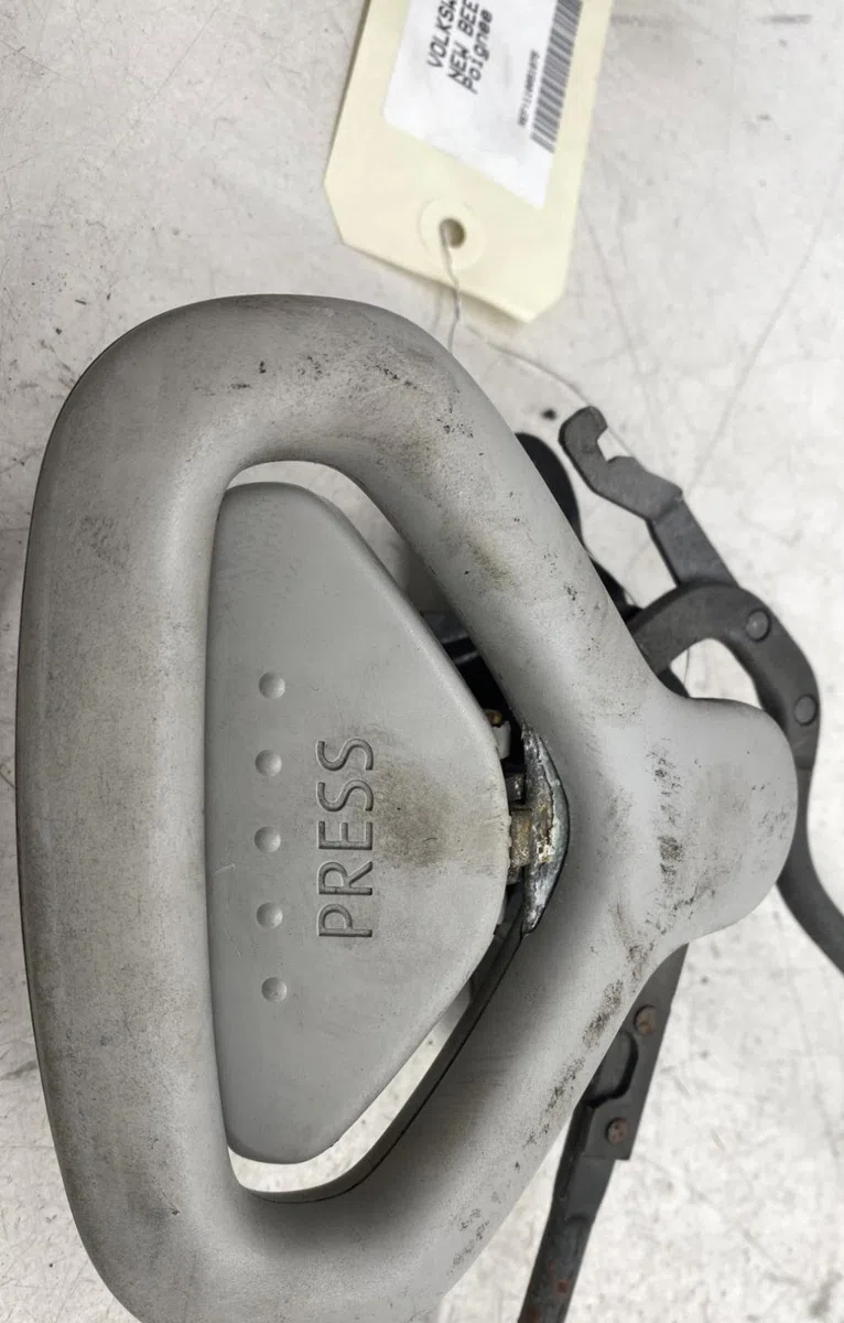 Serrure capot Volkswagen NEW BEETLE Décapotable (1Y7) 1.6 (2003-2010) occasion