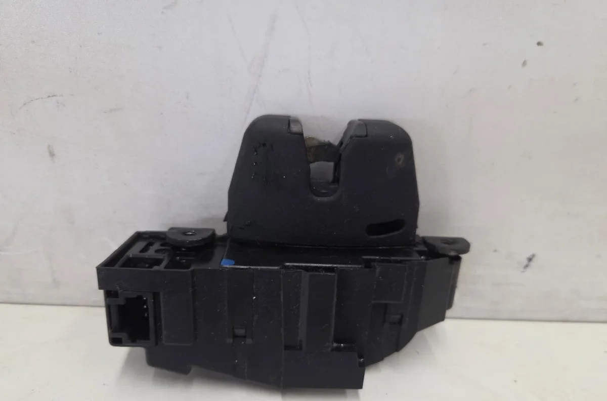 Serrure coffre arrière CITROEN C4 GRAND PICASSO 1 occasion