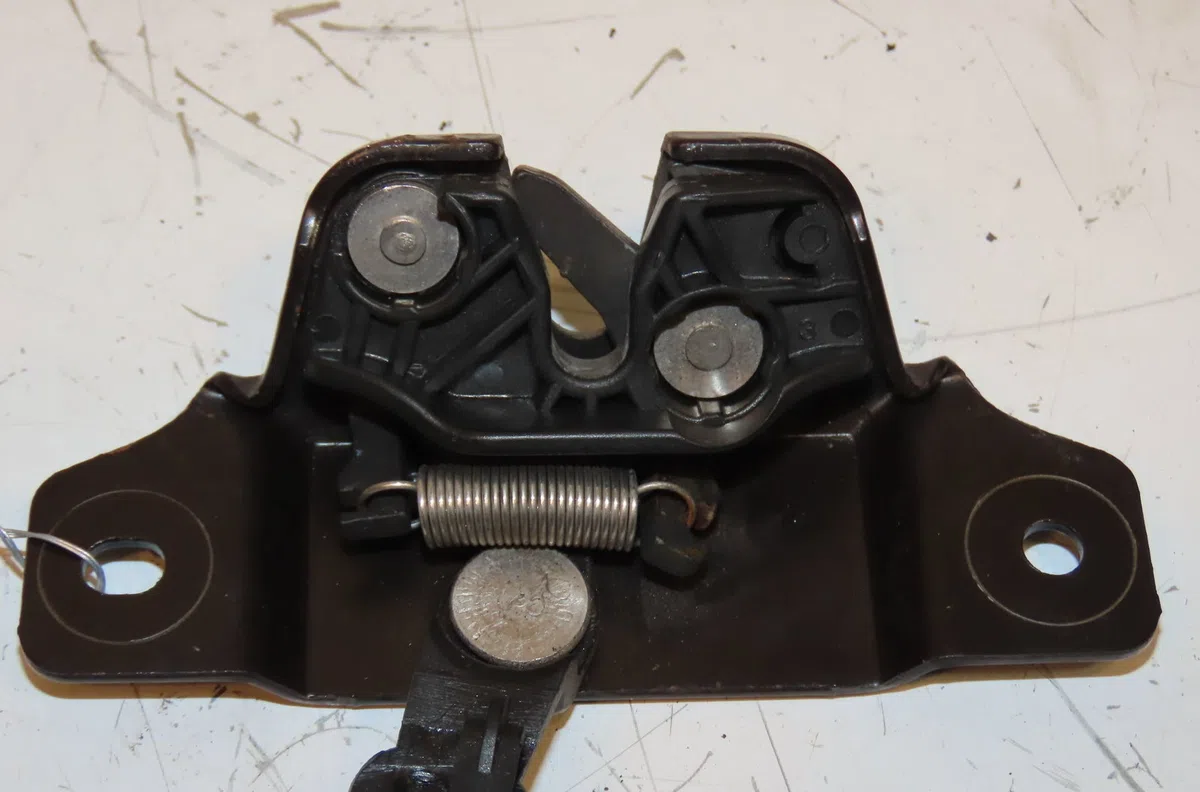 Serrure coffre arrière Peugeot 406 (8B) 2.0 hdi 110 (1998-2001) 4 portes occasion
