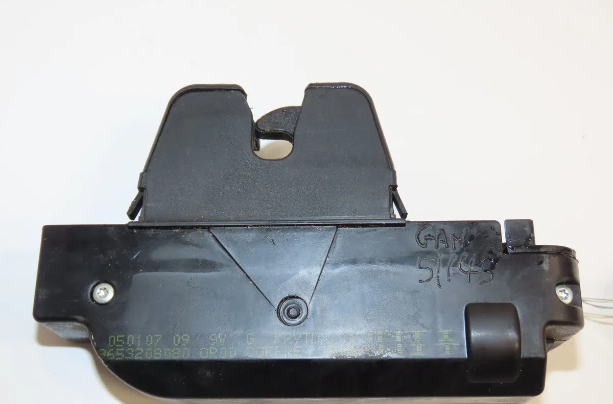 Serrure coffre arrière Peugeot 407 (6D_) 2.2 hdi 170 (6d4hth) (2006-2010) occasion