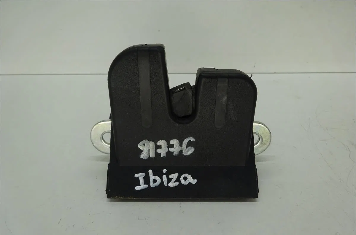 Serrure coffre arrière Seat IBIZA IV SC (6J1, 6P5) 1.9 tdi (2008-2010) occasion