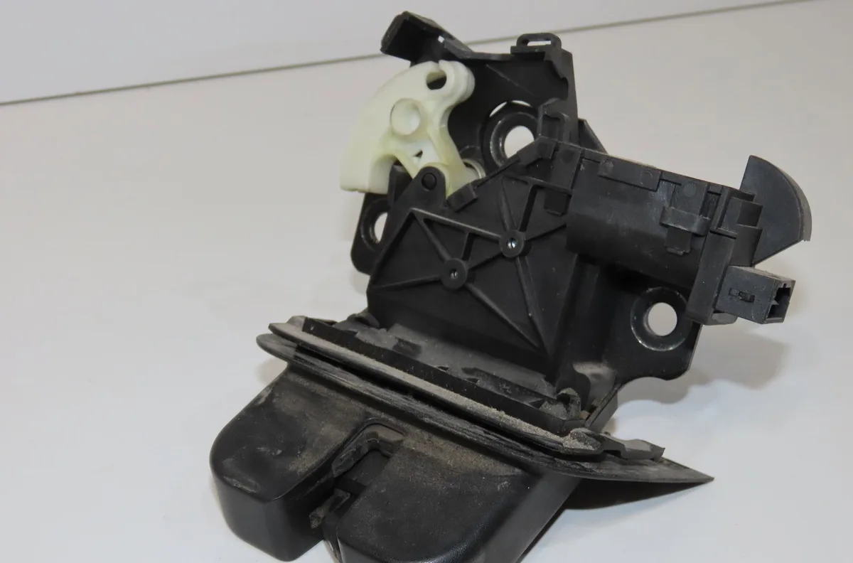Serrure hayon Audi A3 Sportback (8PA) 2.0 tdi quattro (2006-2013) occasion