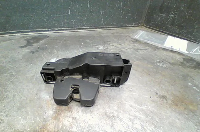 Serrure hayon Citroen C4 I (LC_) 1.6 hdi (2004-2011) 5 portes occasion