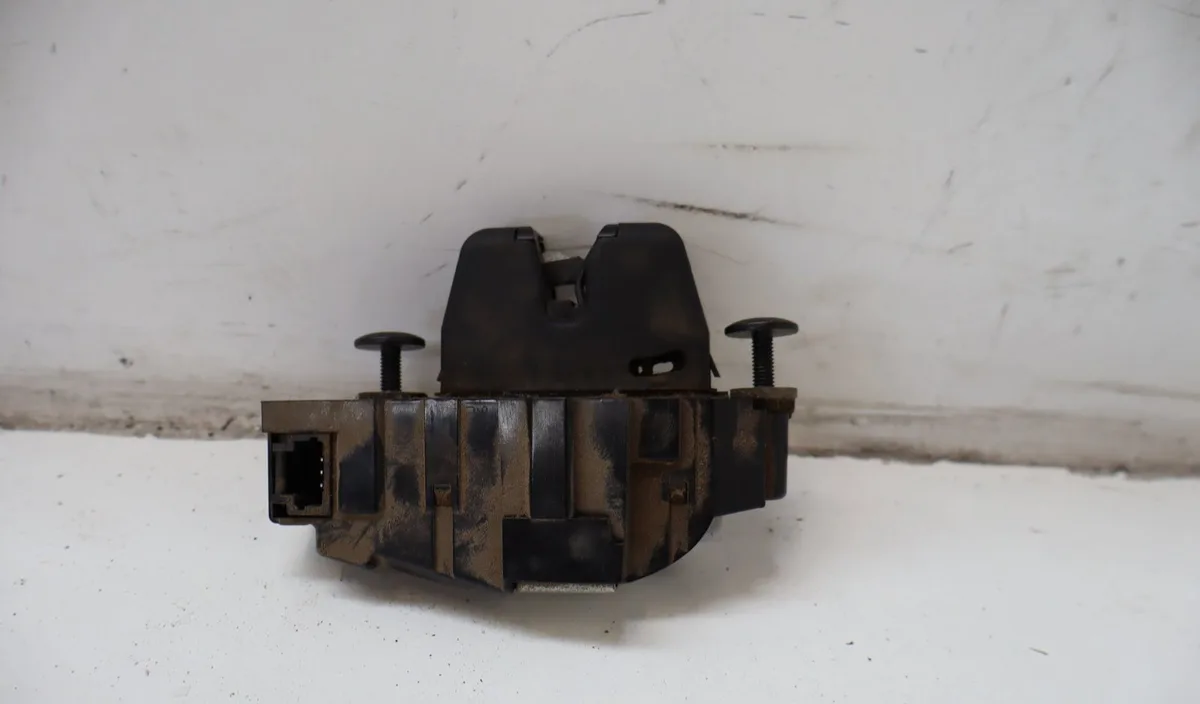 Serrure hayon Citroen C5 III Break (RW_) 2.0 hdi 140 (2009) 5 portes occasion