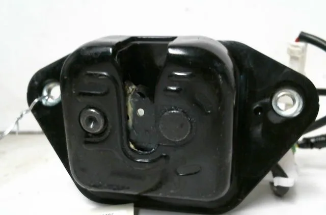 Serrure hayon Honda JAZZ III (GE_, GG_, GP_, ZA_) 1.3 i (ge6, gg3, gg6) (2008) occasion