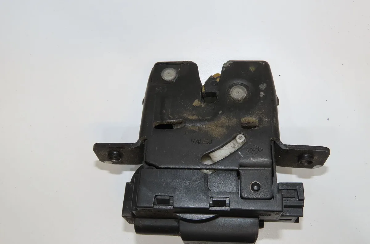 Serrure hayon Nissan MICRA III (K12) 1.4 16v (2003-2010) occasion