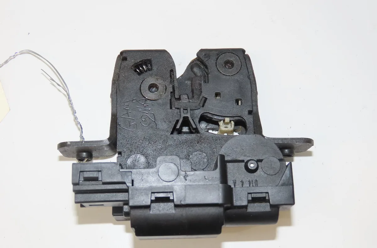 Serrure hayon Nissan MICRA III (K12) 1.5 dci (2003-2010) occasion