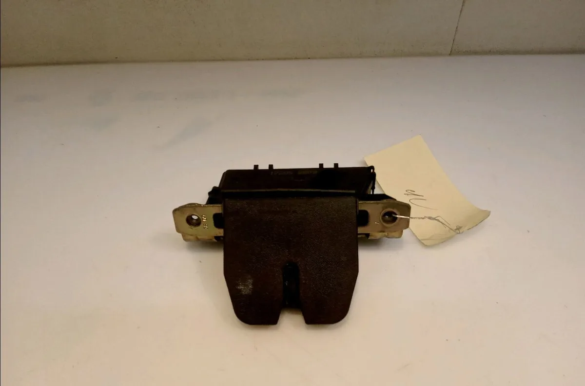 Serrure hayon Opel ASTRA H GTC (A04) 1.7 cdti (l08) (2005-2010) occasion