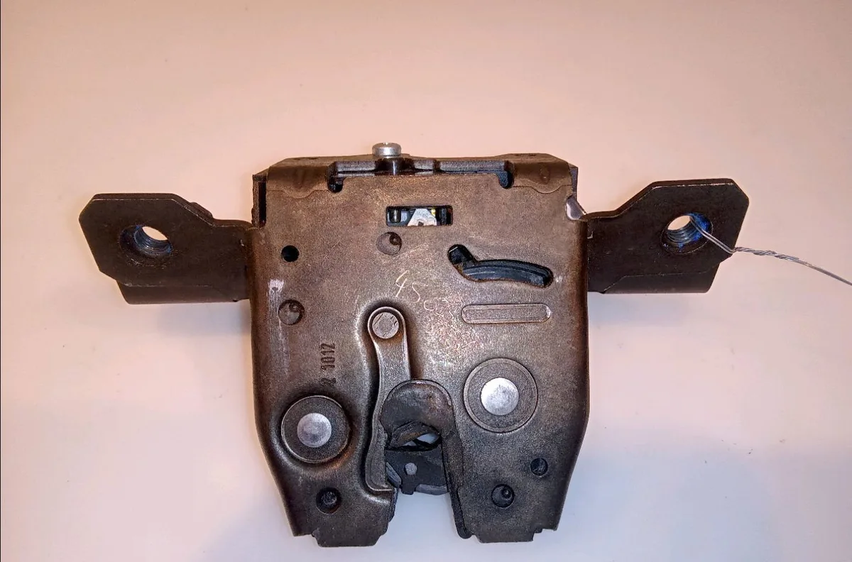 Serrure hayon Opel ASTRA J (P10) 1.4 turbo (68) (2010-2015) occasion