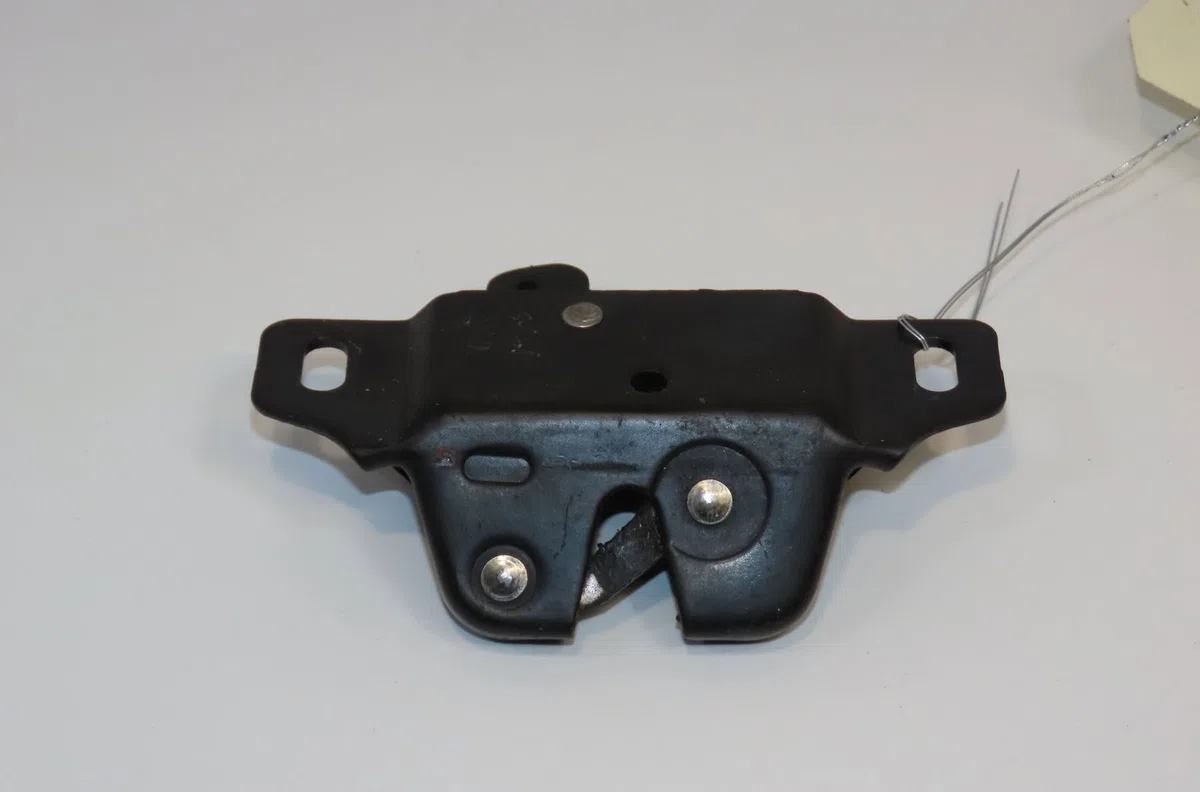 Serrure hayon Peugeot 106 II (1A_, 1C_) 1.5 d (1998-2004) 3 portes occasion