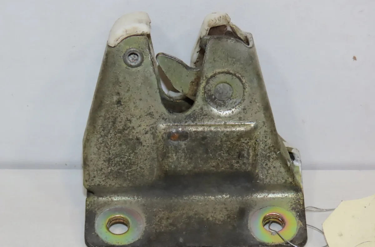 Serrure hayon Peugeot 205 II (20A-C) 1.0 (1987-1998) occasion
