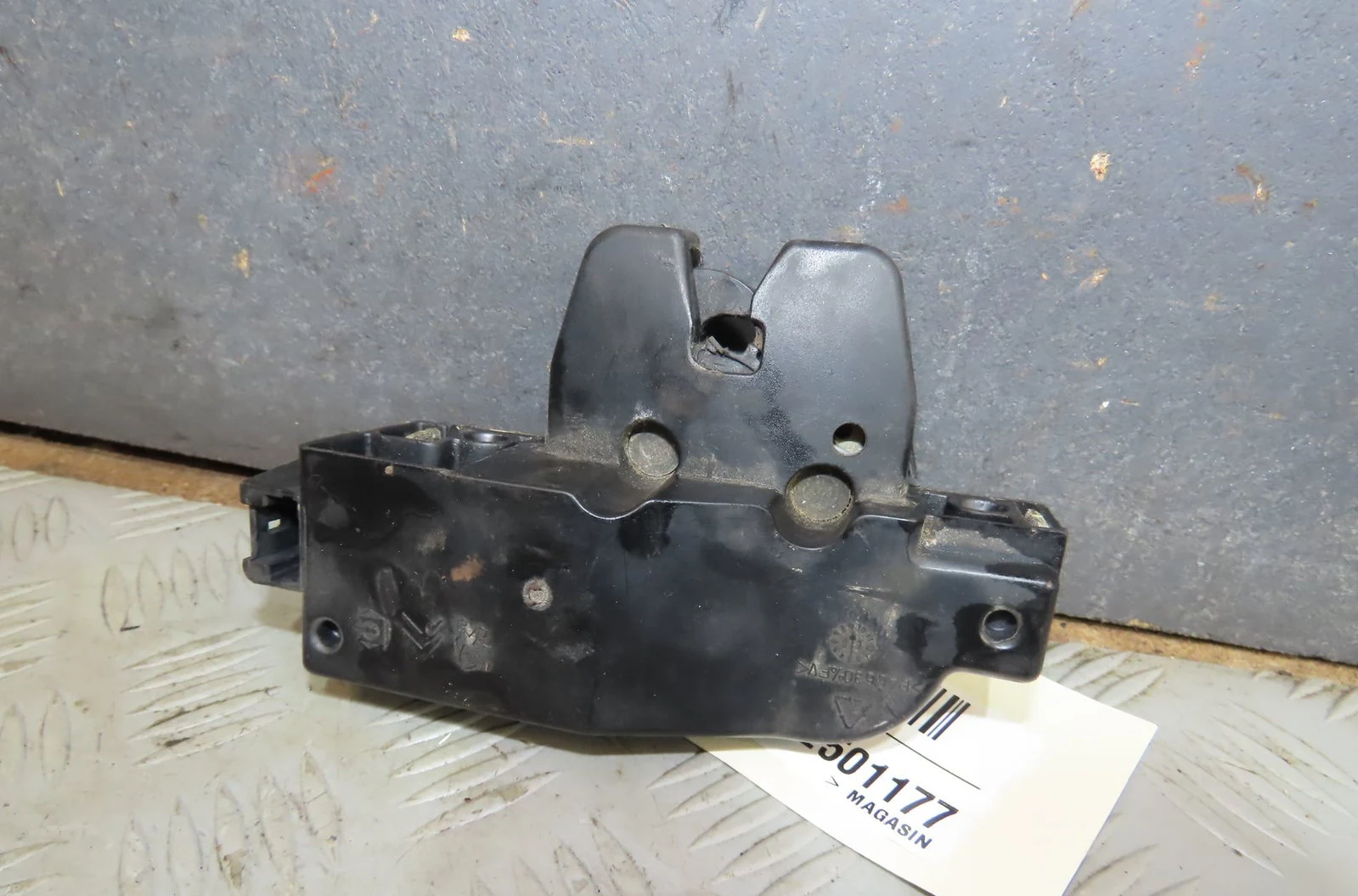 Serrure hayon Peugeot 307 (3A-C) 1.4 16v (2003-2007) occasion