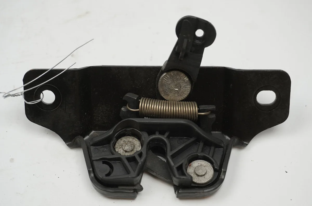 Serrure hayon Peugeot 406 (8B) 1.6 (1995-2004) occasion