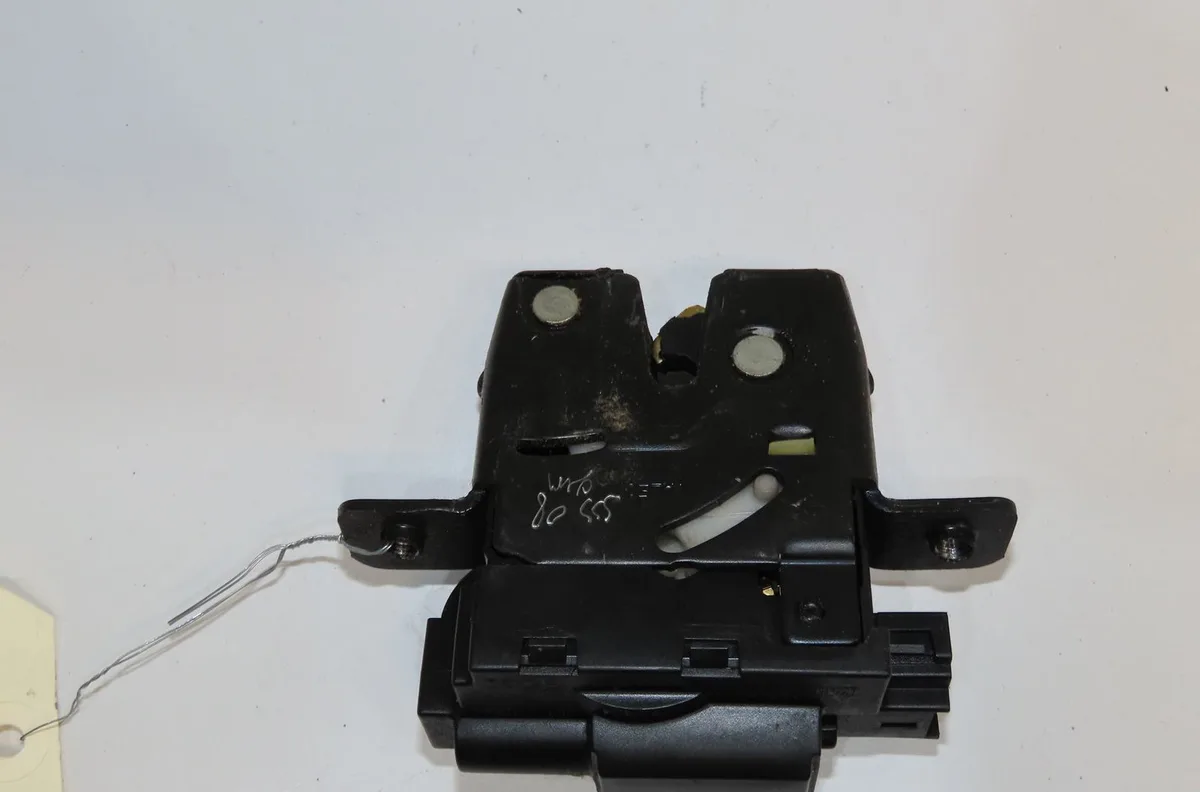 Serrure hayon Renault LAGUNA II (BG0-1_) 2.0 16v (bg00, bg0k, bg0p, bg0w) (2002-2007) 5 portes occasion