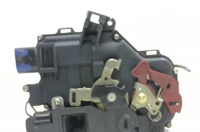 Serrure porte ard Audi A4 B6 Avant (8E5) 2.5 tdi (2002-2004) occasion