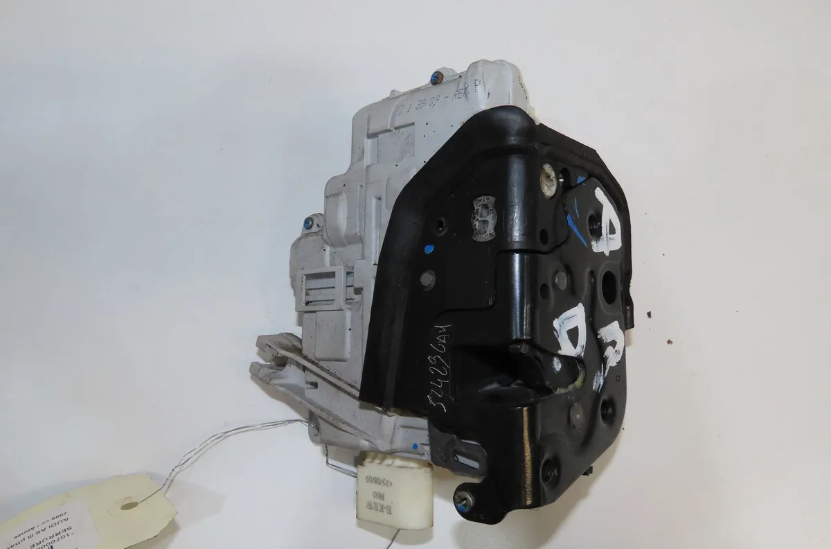 Serrure porte ard Audi A6 C6 Avant (4F5) 2.7 tdi (2005-2011) occasion