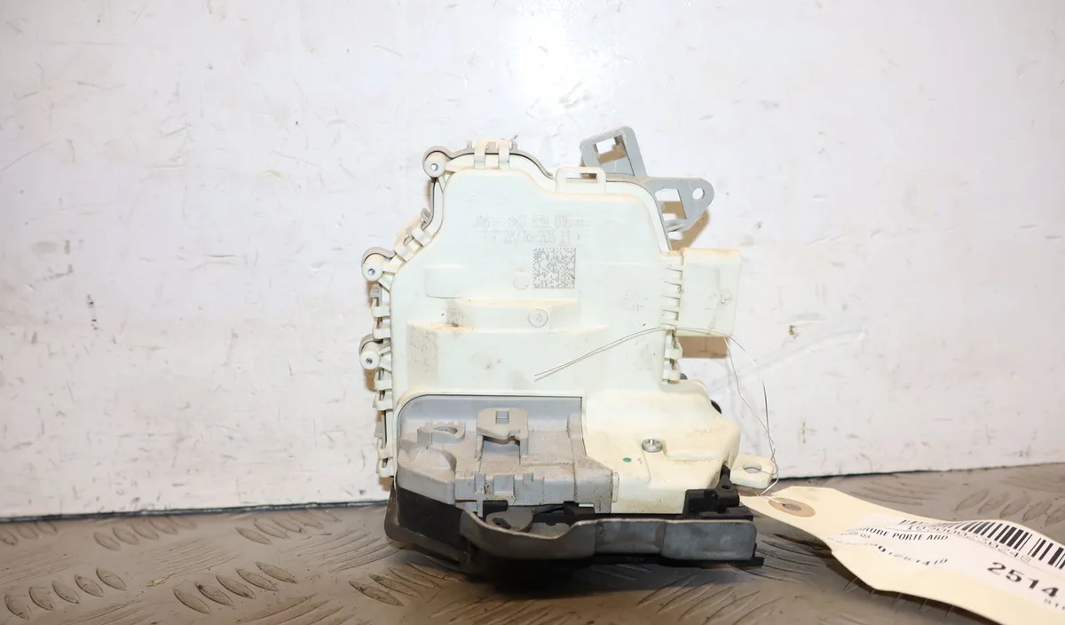 Serrure porte ard Audi Q3 (8UB, 8UG) 2.0 tdi quattro (2011-2018) occasion
