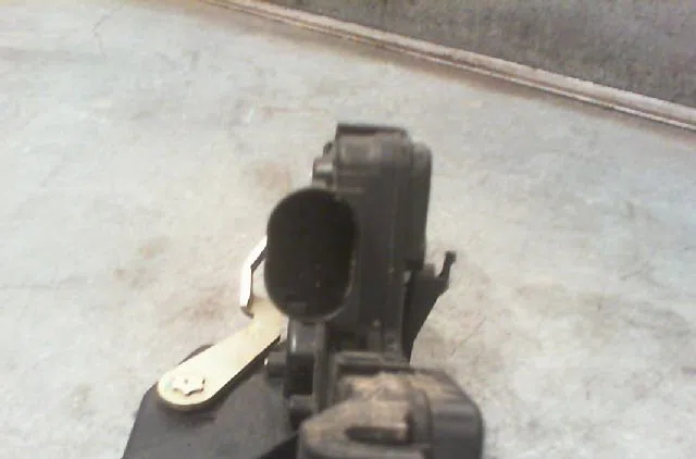 Serrure porte ard B.M.W. SERIE 3 1998 occasion