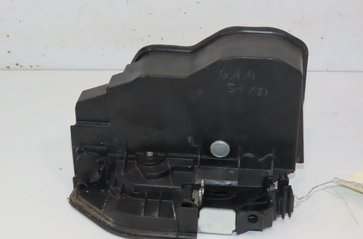 Serrure porte ard Bmw 1 (F20) 114 d (2012-2015) occasion