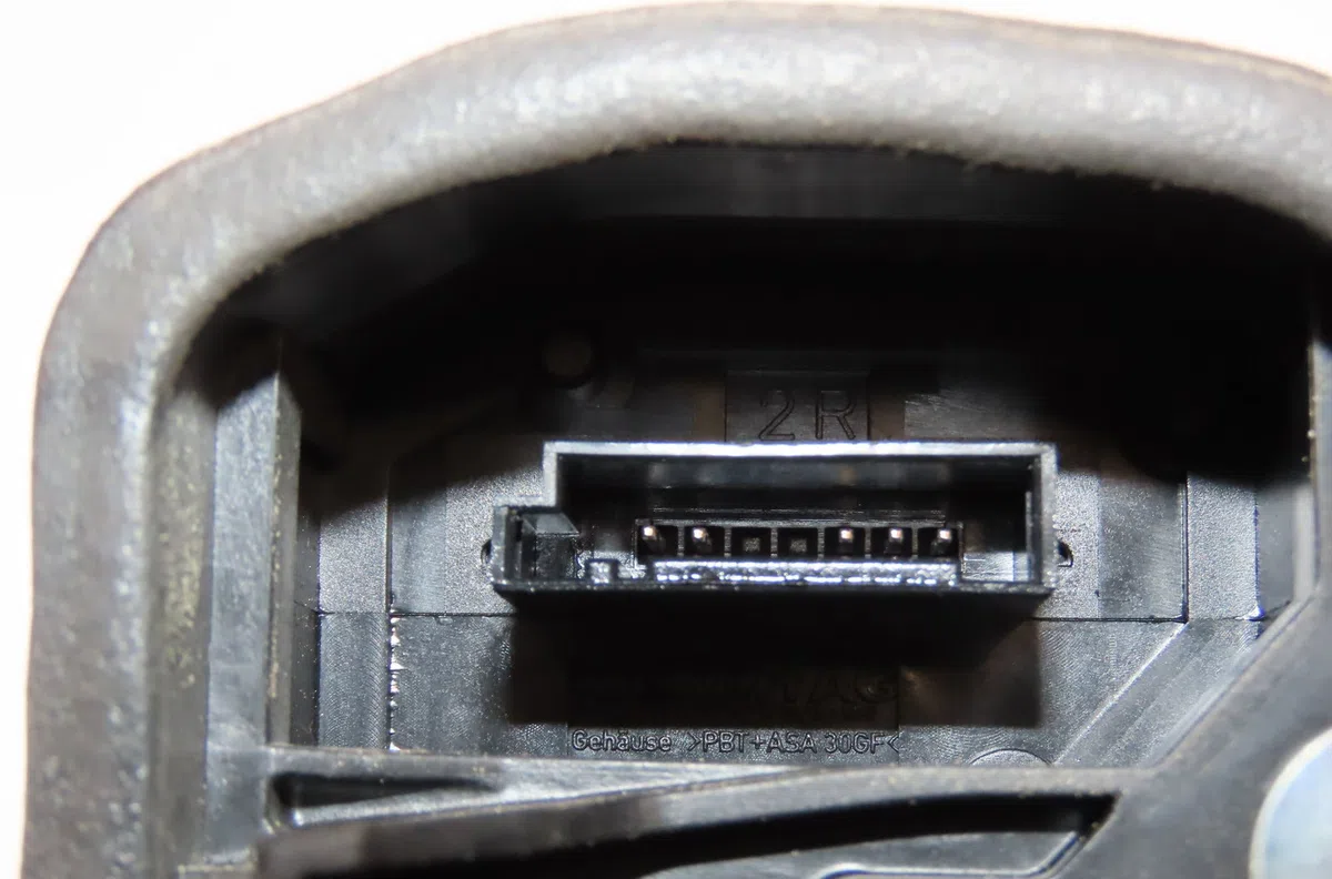 Serrure porte ard Bmw 1 (F20) 116 d (2012-2015) occasion