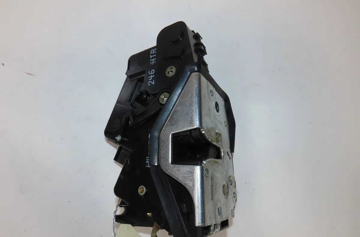 Serrure porte ard Bmw 3 (E46) 330 d (1999-2005) 4 portes occasion