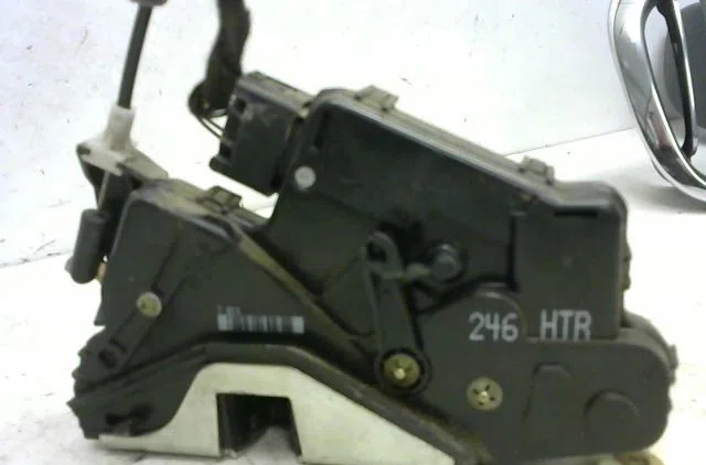 Serrure porte ard Bmw 3 (E46) 330 xd (2000-2003) occasion