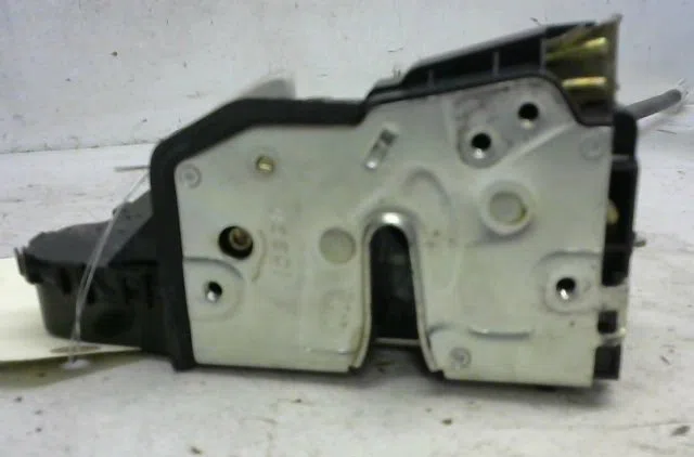 Serrure porte ard Bmw 3 (E46) 330 xd (2000-2003) occasion