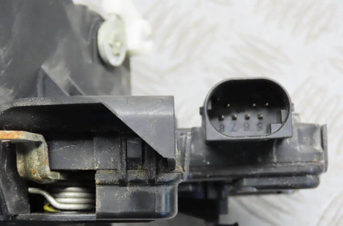 Serrure porte ard Bmw 3 (E46) 330 xd (2000-2003) occasion